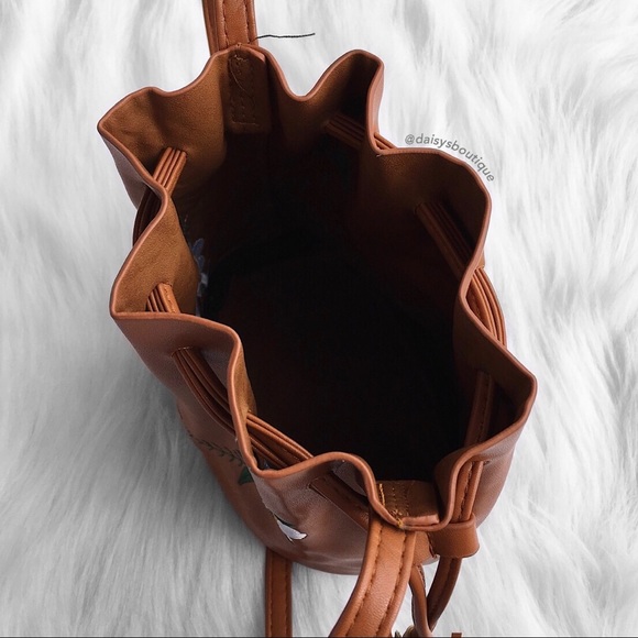 brown floral embroidered crossbody bucket bag - Picture 7 of 7